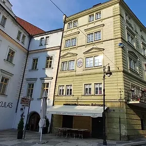  Apartment At The Blue Lion & Parking Assistance Tschechische Republik